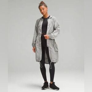 Lululemon Lightweight Woven Rain Jacket